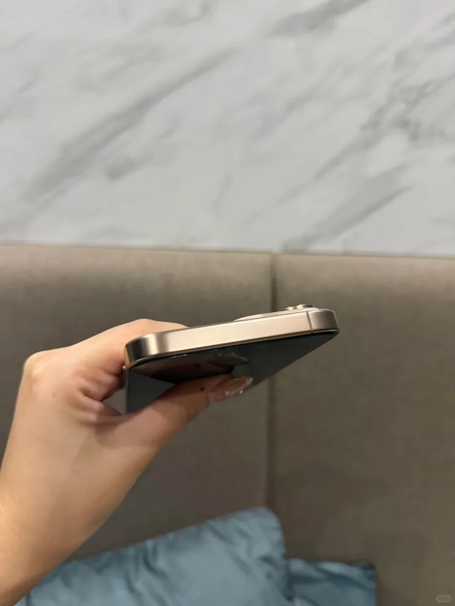 Iphone 16pm 256GB 沙漠金