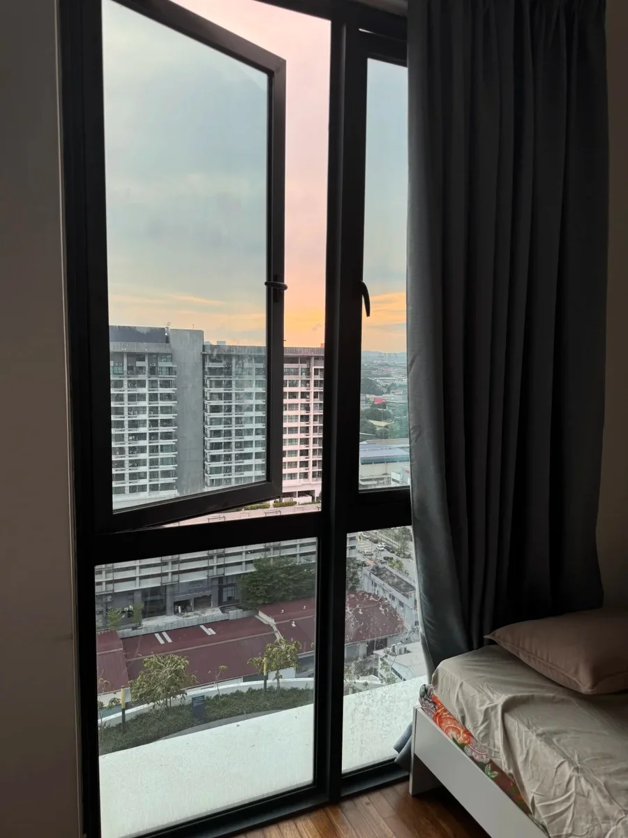 UM附近 pacific star阳光中房暑假转租500?