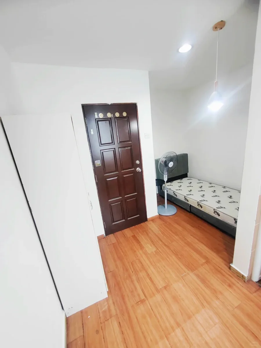 SS15 Hotel-style Room Vacant