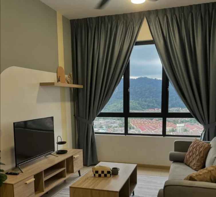 自住主卧出租  小区：the orion condominium   步行两分钟到MRT UTM地铁站