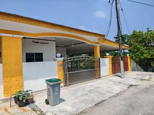 出租 | Site C Tanah merah