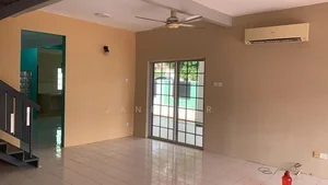 出租 | Taman Puncak Jalil