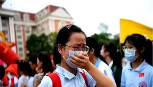 数十名巨婴害了数十万考生，高考毕业第一课，要为自己的行为负责